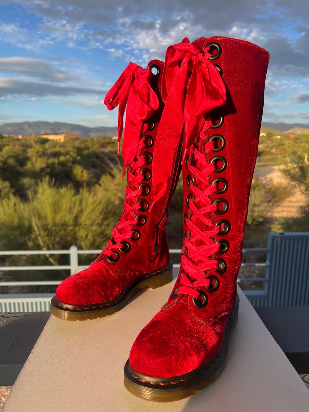 ❤️ Rare EC Dr. Martens Red Velvet 20 Eye Lace Up Knee High Boots ❤️ - Picture 2 of 15